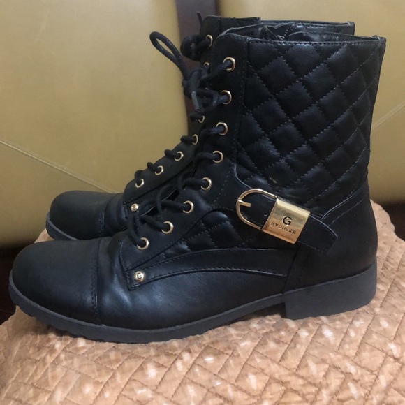 Women size 9 guess boots. - Picture 4 of 4